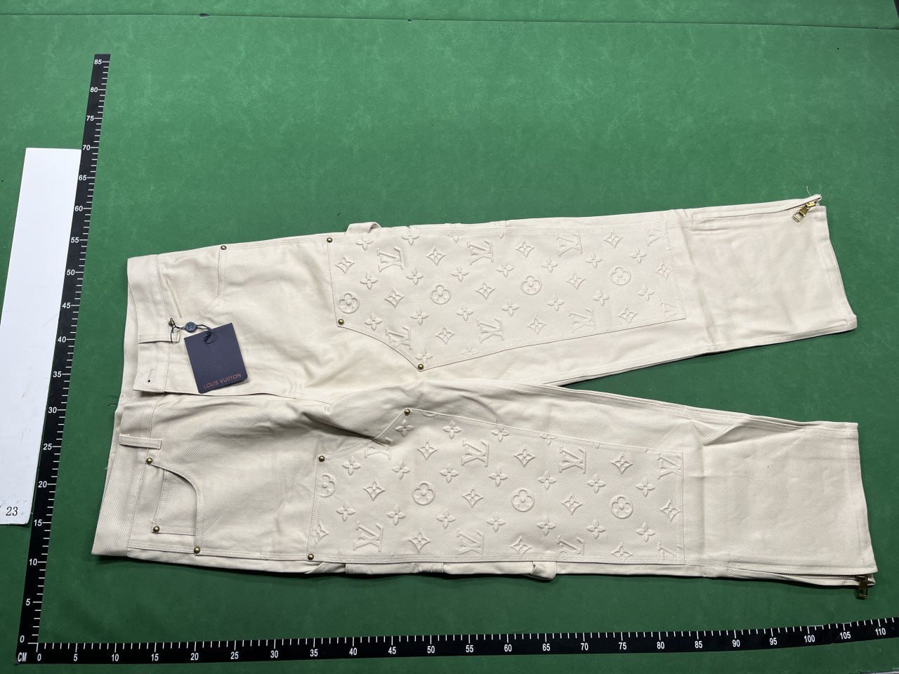 LV Pants / LV  jeans/LV shorts
