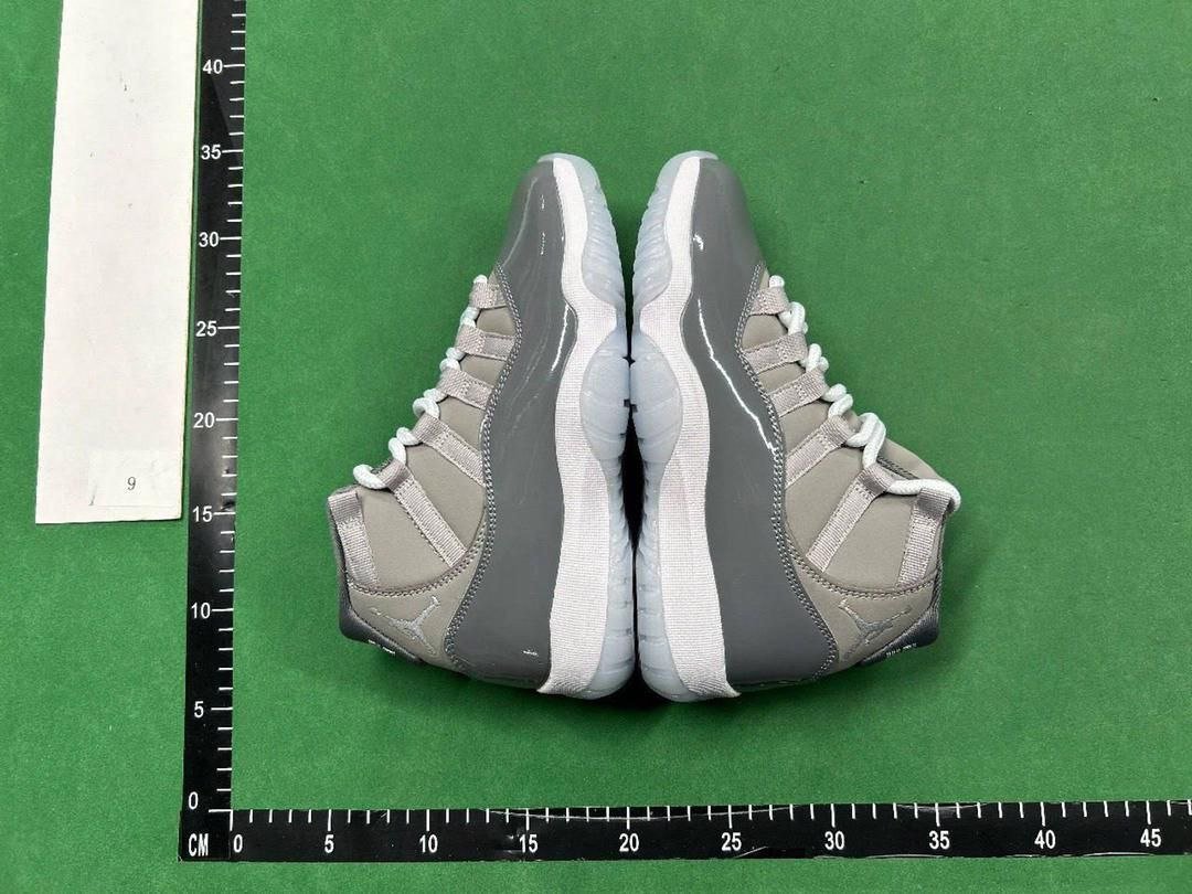 Air Jordan 11