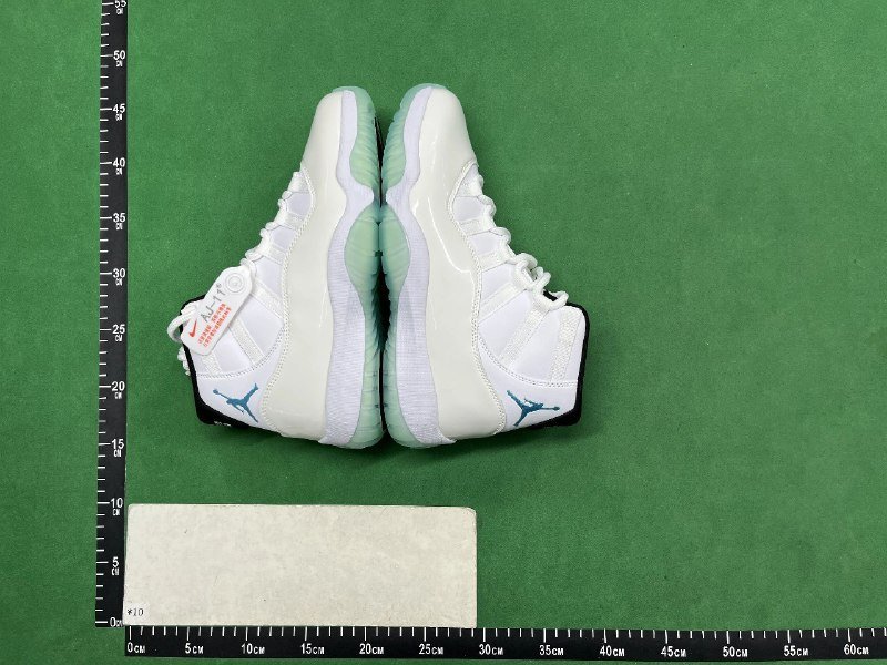 Air Jordan 11
