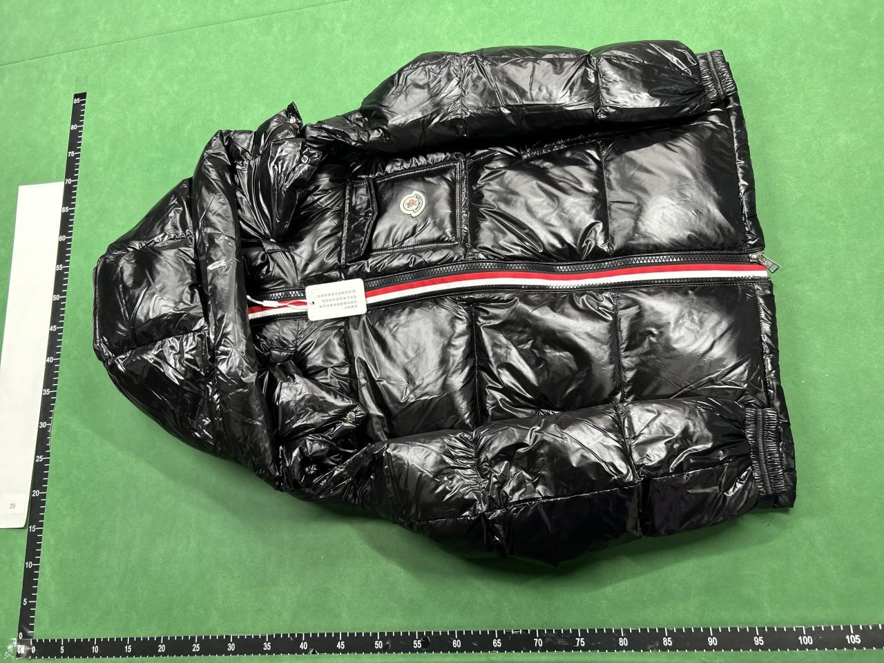 Moncler down jacket  (40 CP)