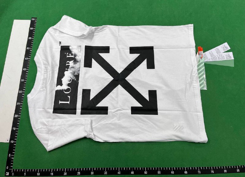 Off-White T-shirt