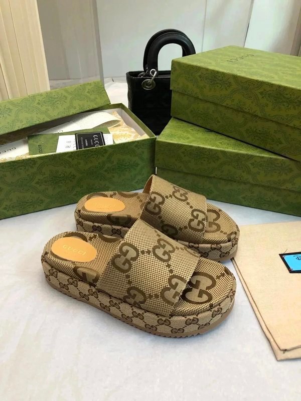 GUCCI&LV  slippers