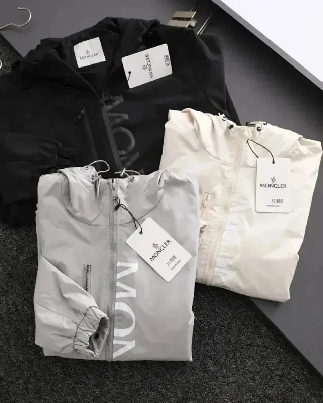 Moncler hoodie jacke