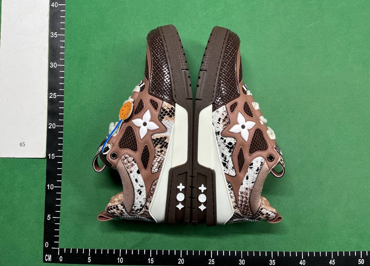  LOUIS VUITTON  SKATE 