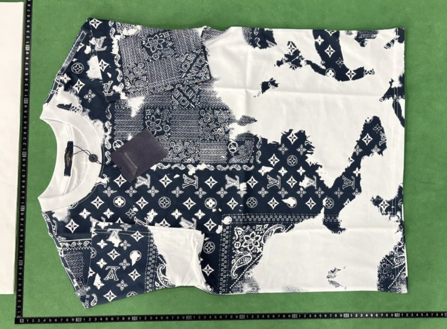 LV Louis Vuitton t-shirt