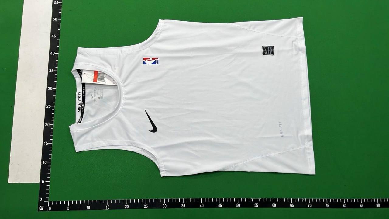NIKE T-shirt