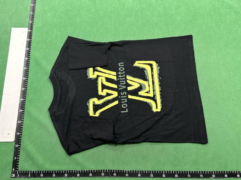 LV T-Shirt
