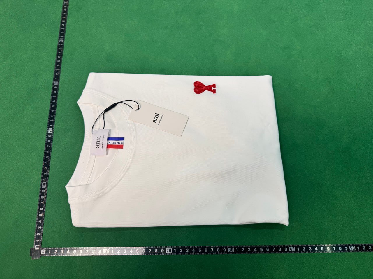 AMI T-shirt heart logo