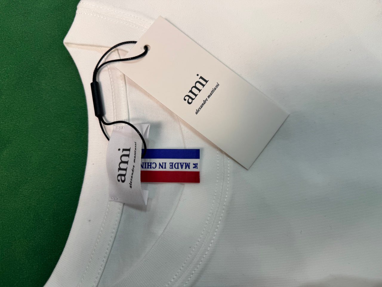 AMI T-shirt heart logo