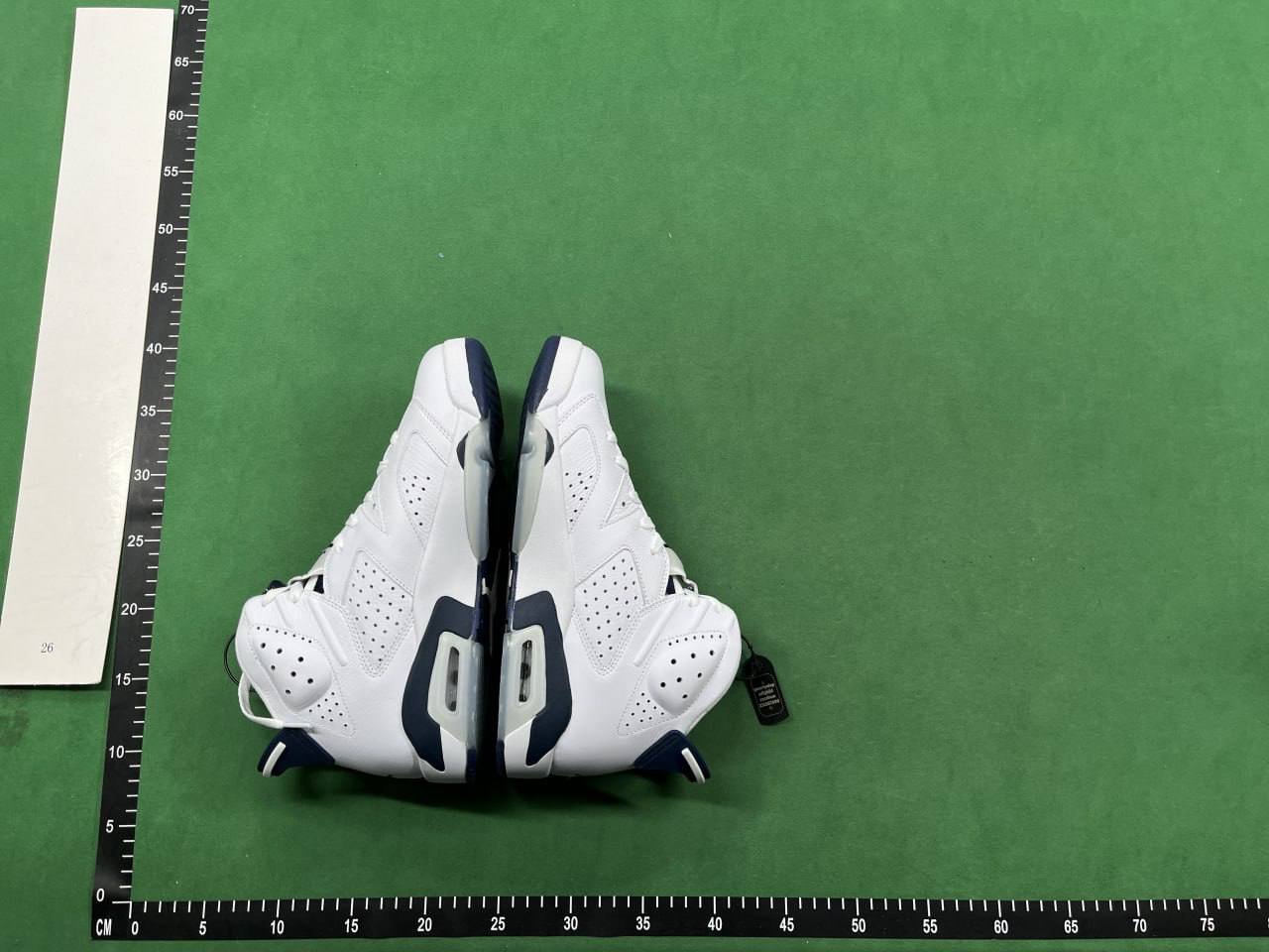   JORDAN 6 