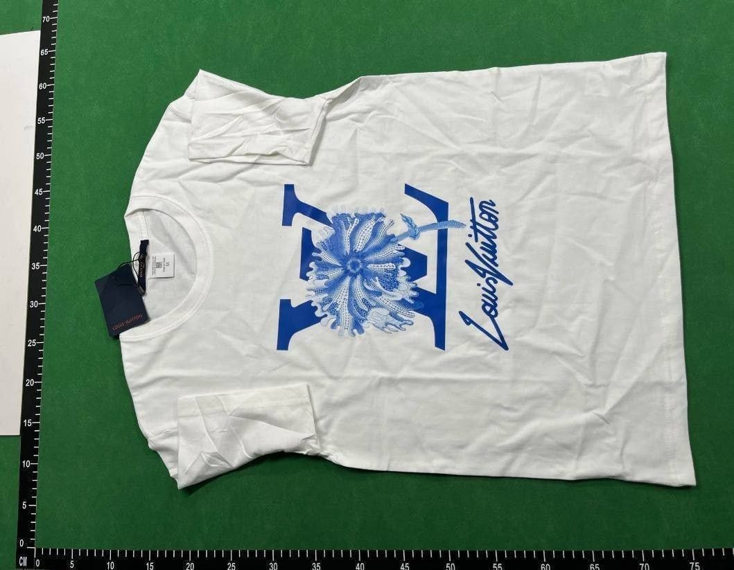 LV Louis Vuitton T-shirt TEE 1:1 High Quality ( 40 + styles)