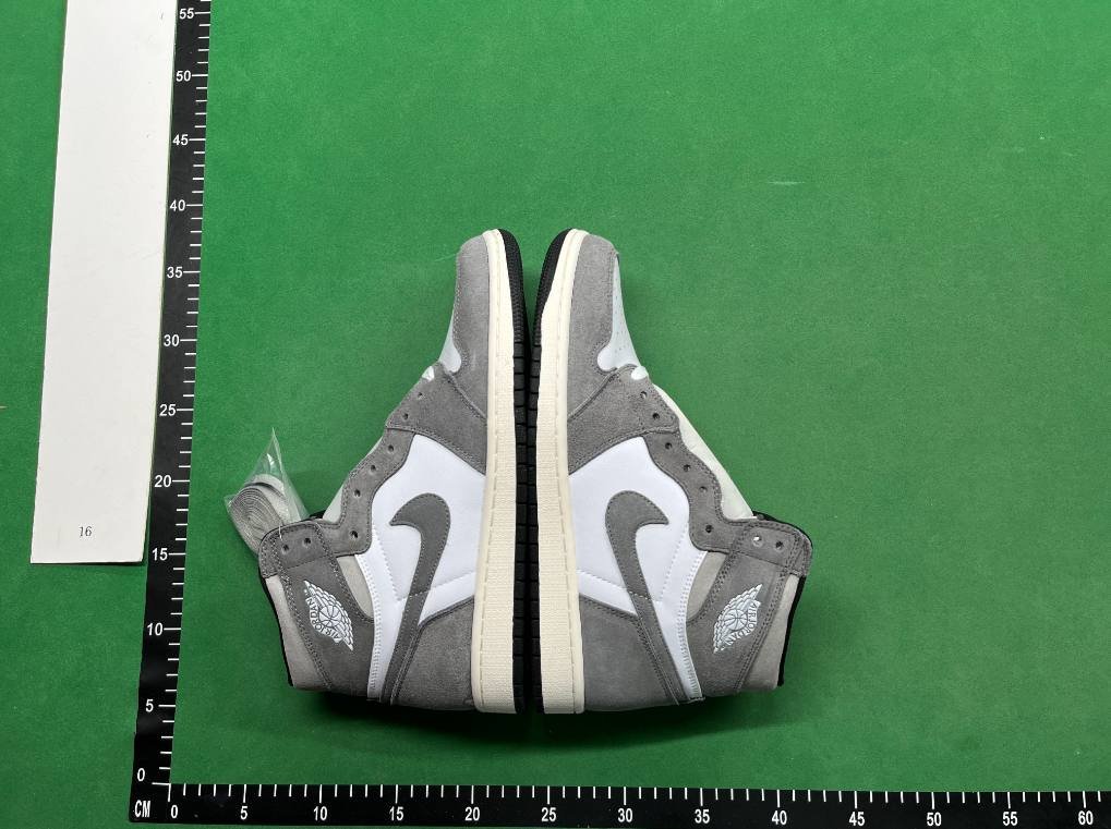 Air Jordan 1 High