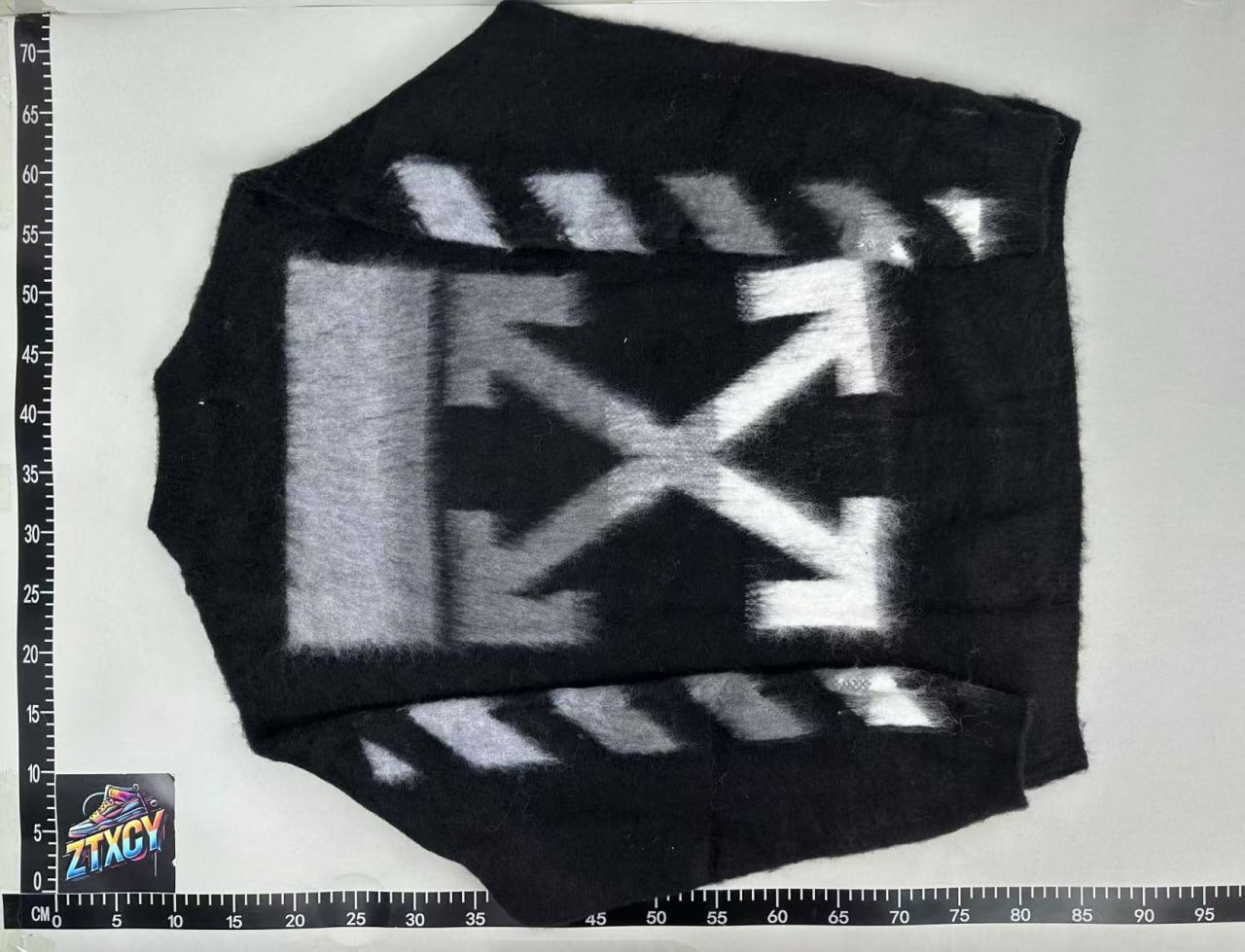  OFF-WHITE sweater