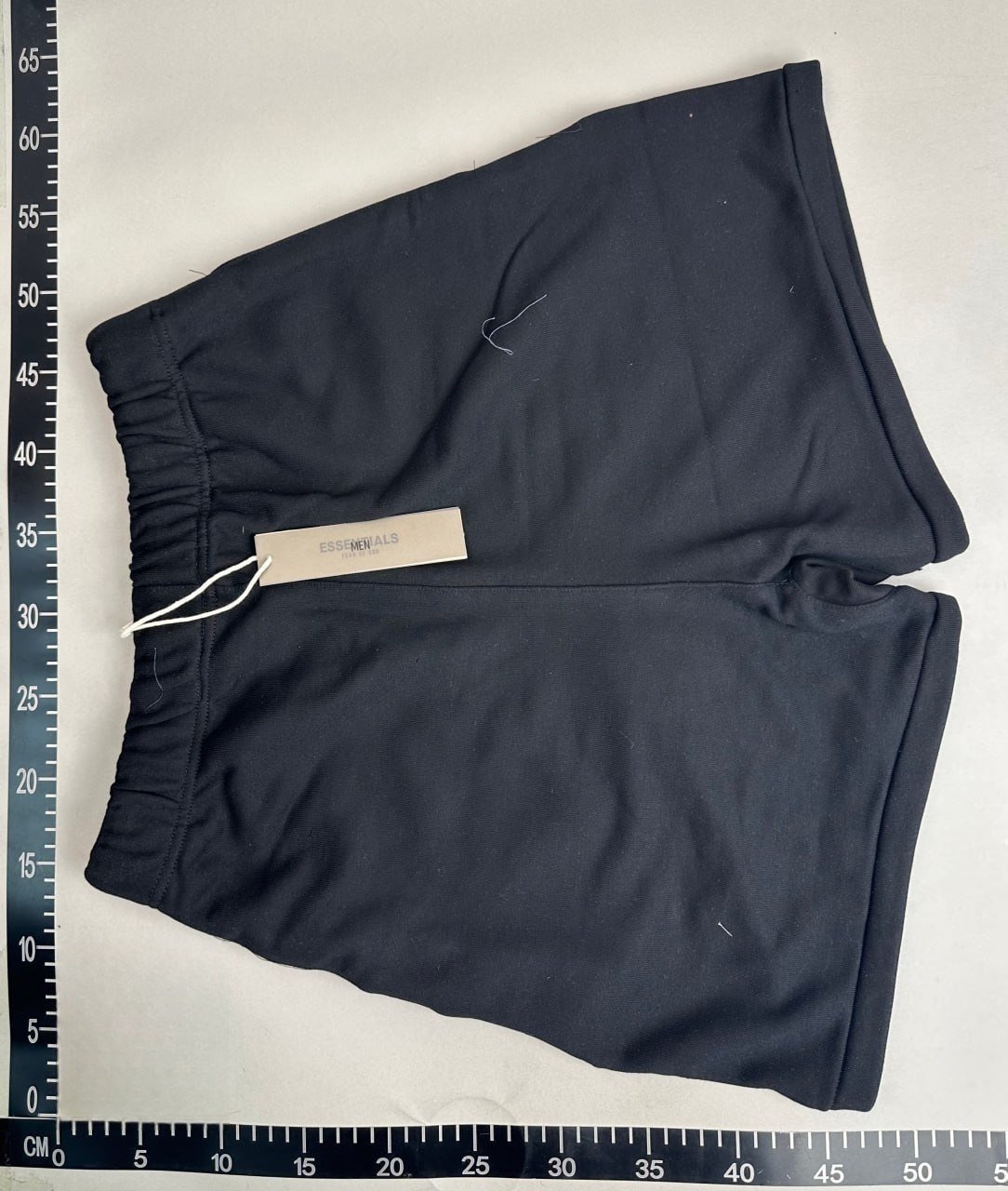 Essentials Shorts 