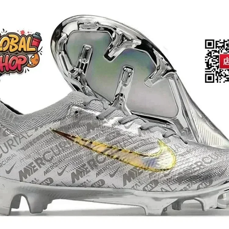 NIKE FOOTBALL BOOTS