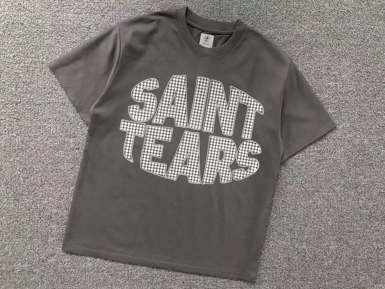 SAINT TEARS  T-shirt