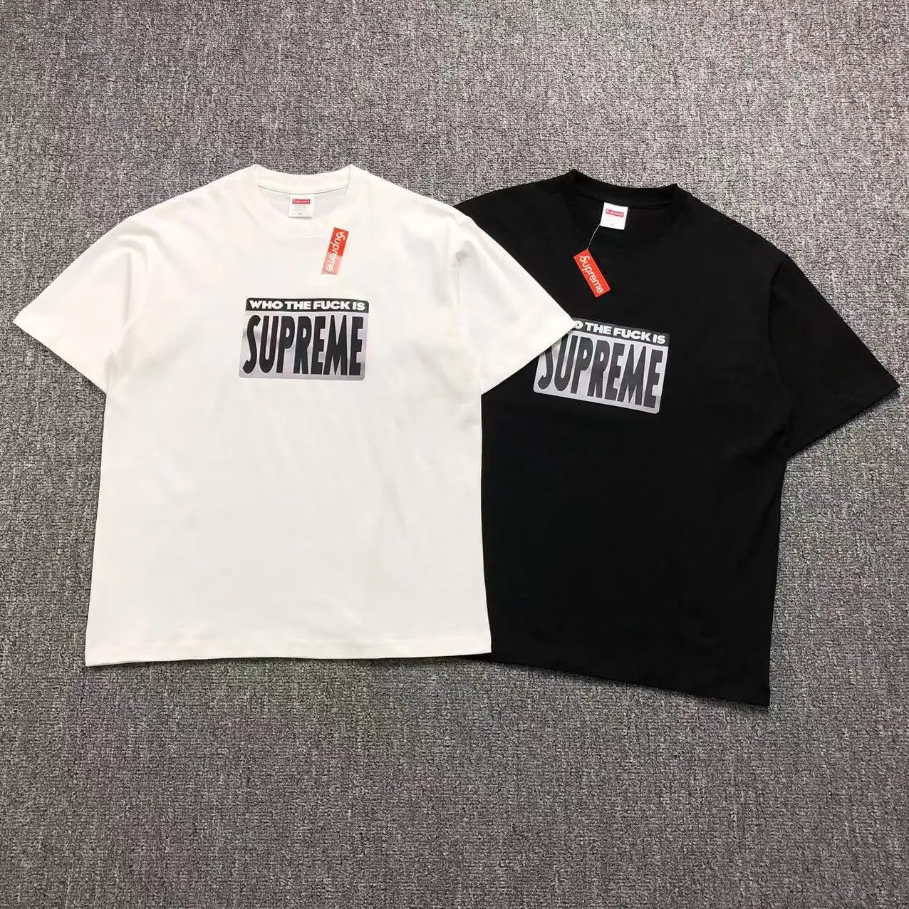 SUPREME T-shirt