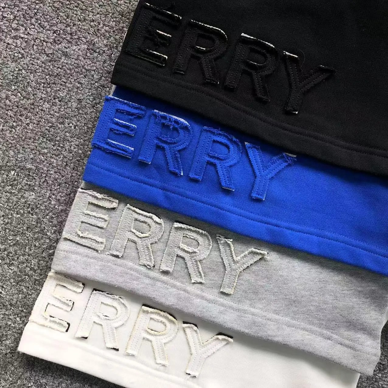  BURBERRY   Shorts 
