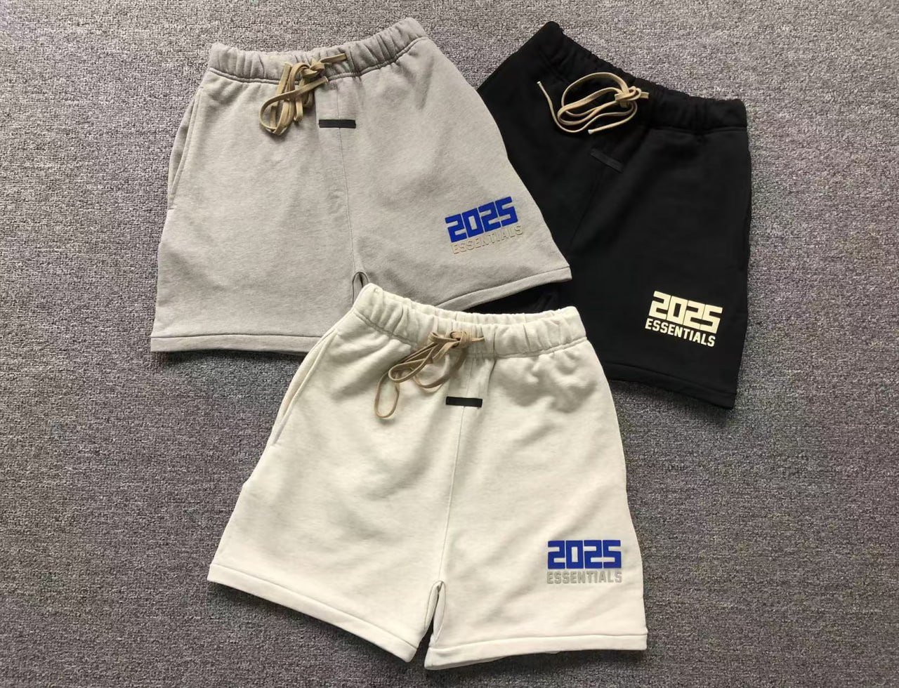 ESSENTIALS  Shorts 