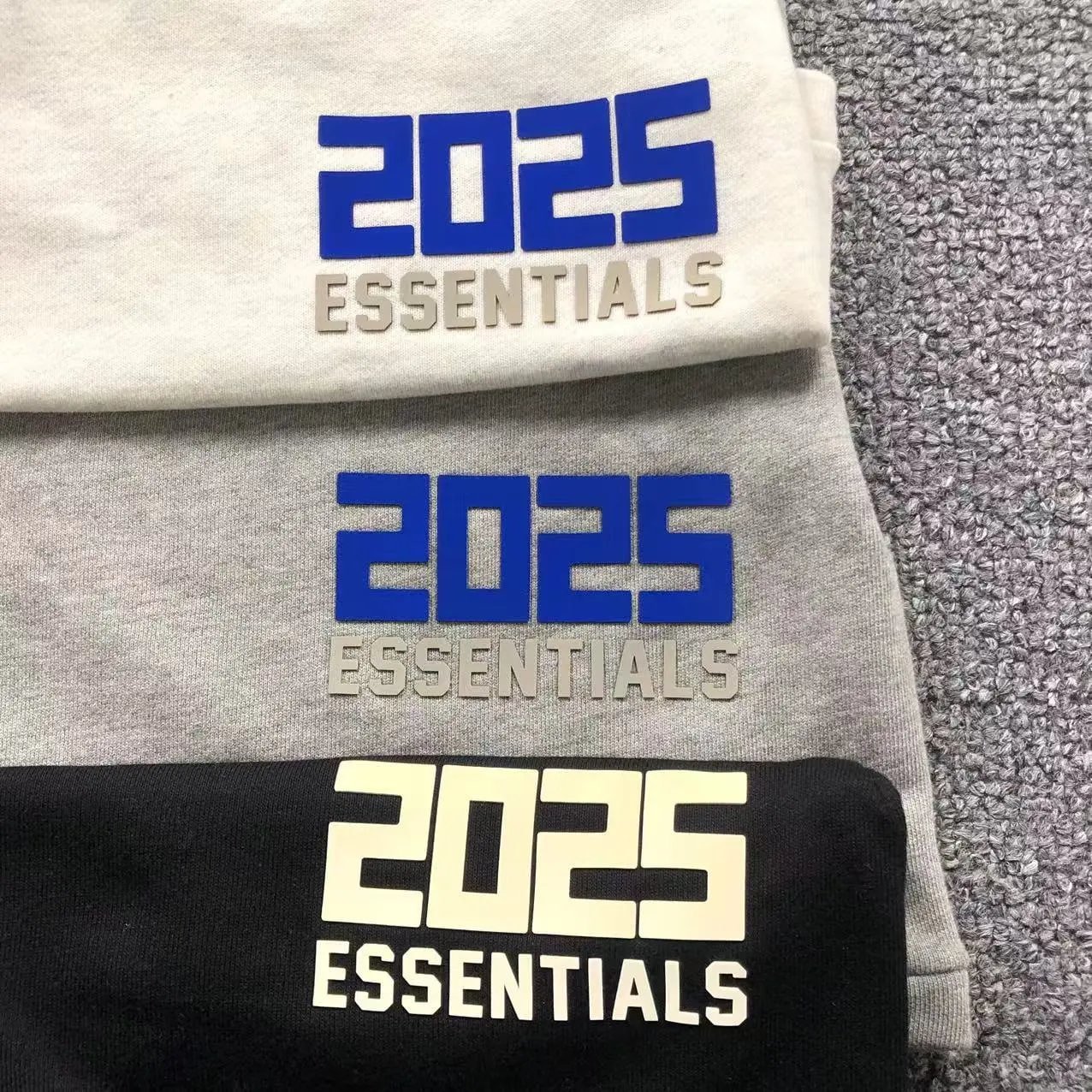 ESSENTIALS  Shorts 