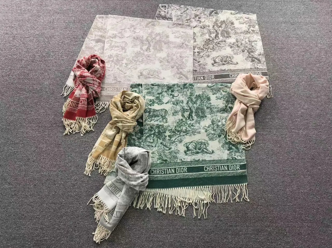 Dior scarf