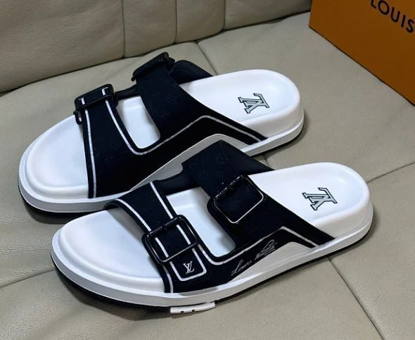  Louis Vuitton LV slippers