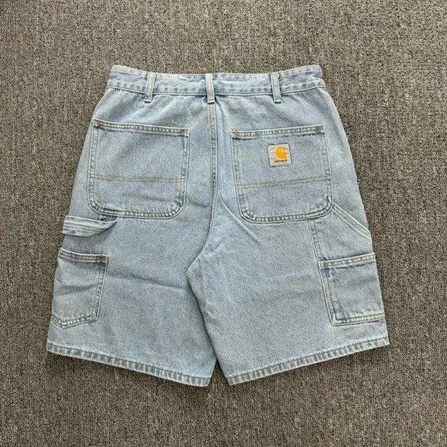Car jeans short
